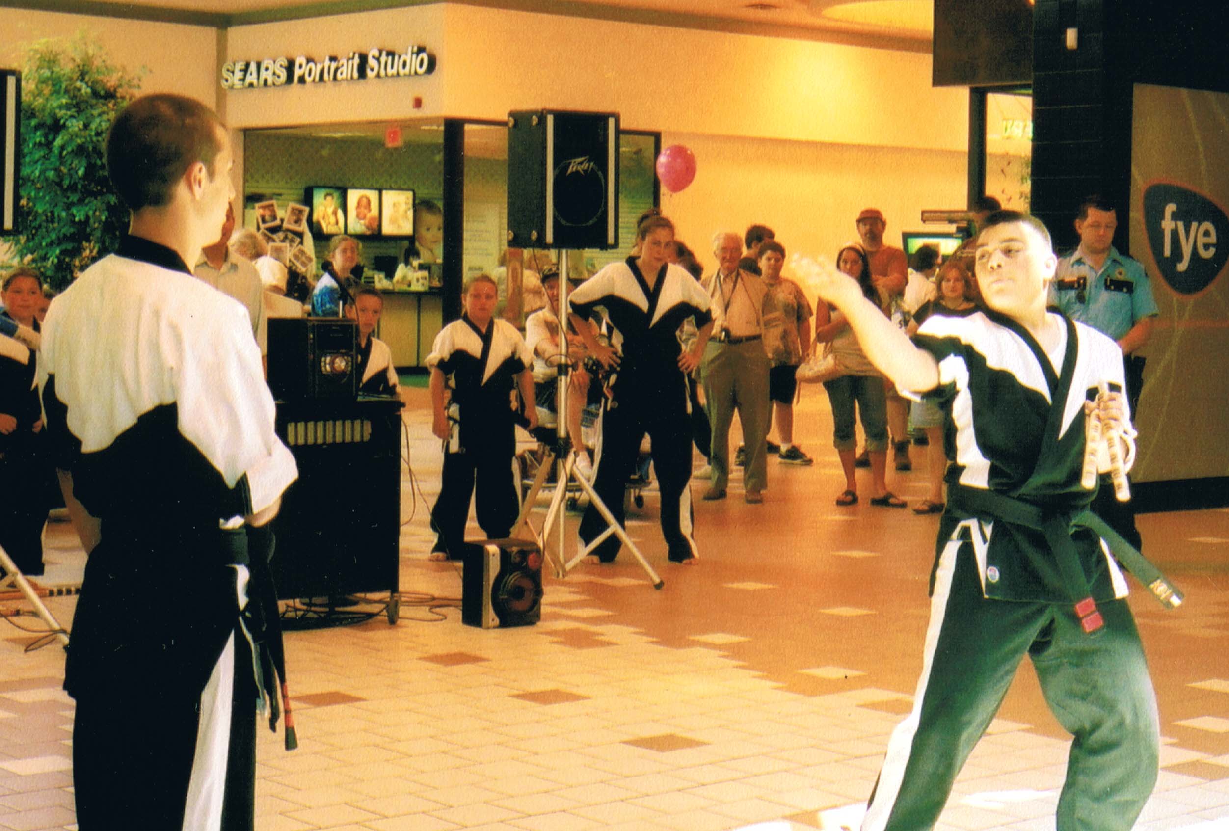 mallfaceoff.jpg